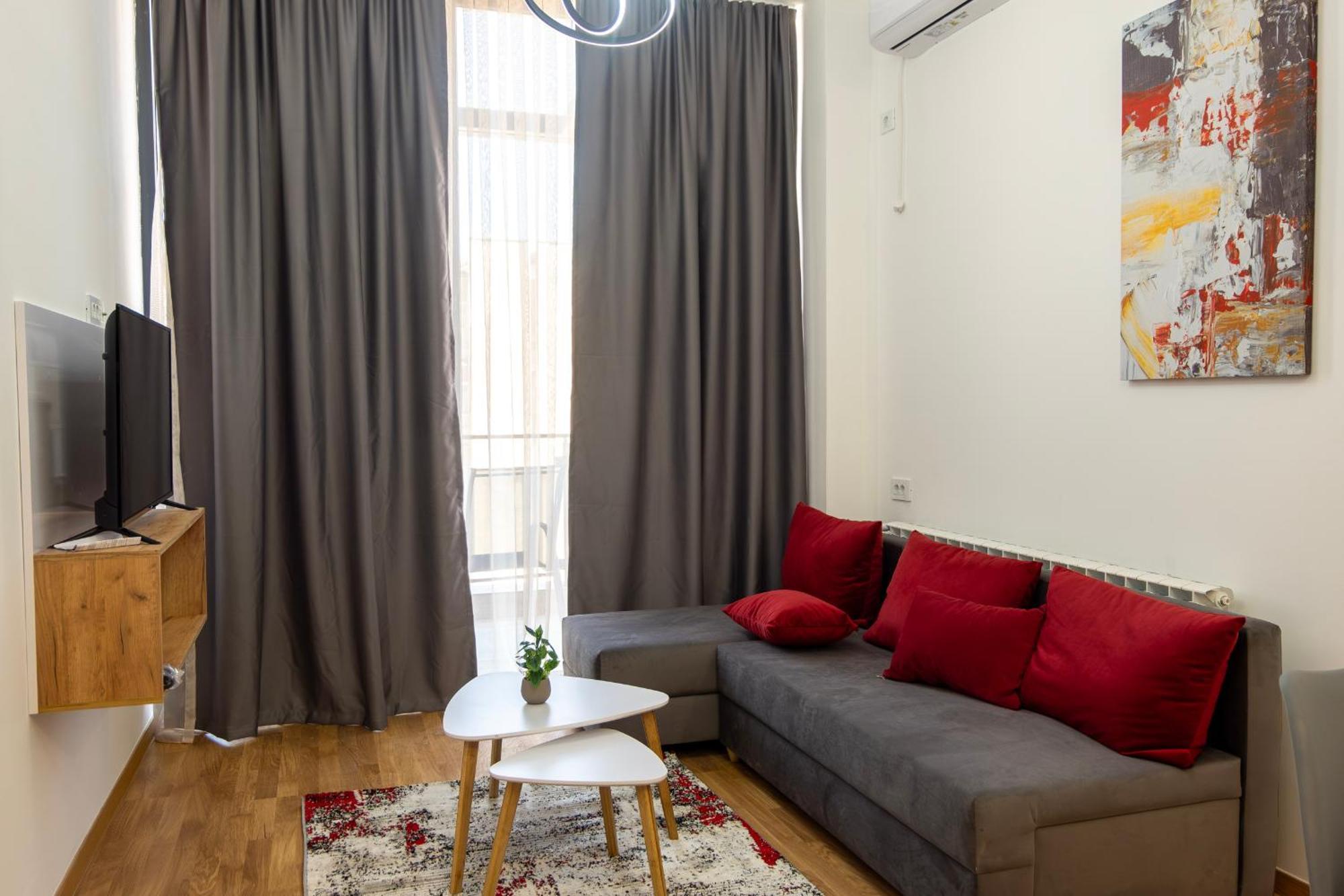 Home Art Apartments Skopje Bagian luar foto