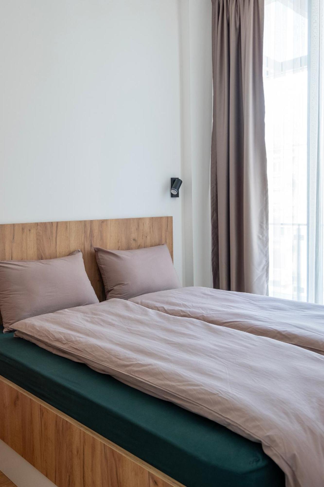 Home Art Apartments Skopje Bagian luar foto