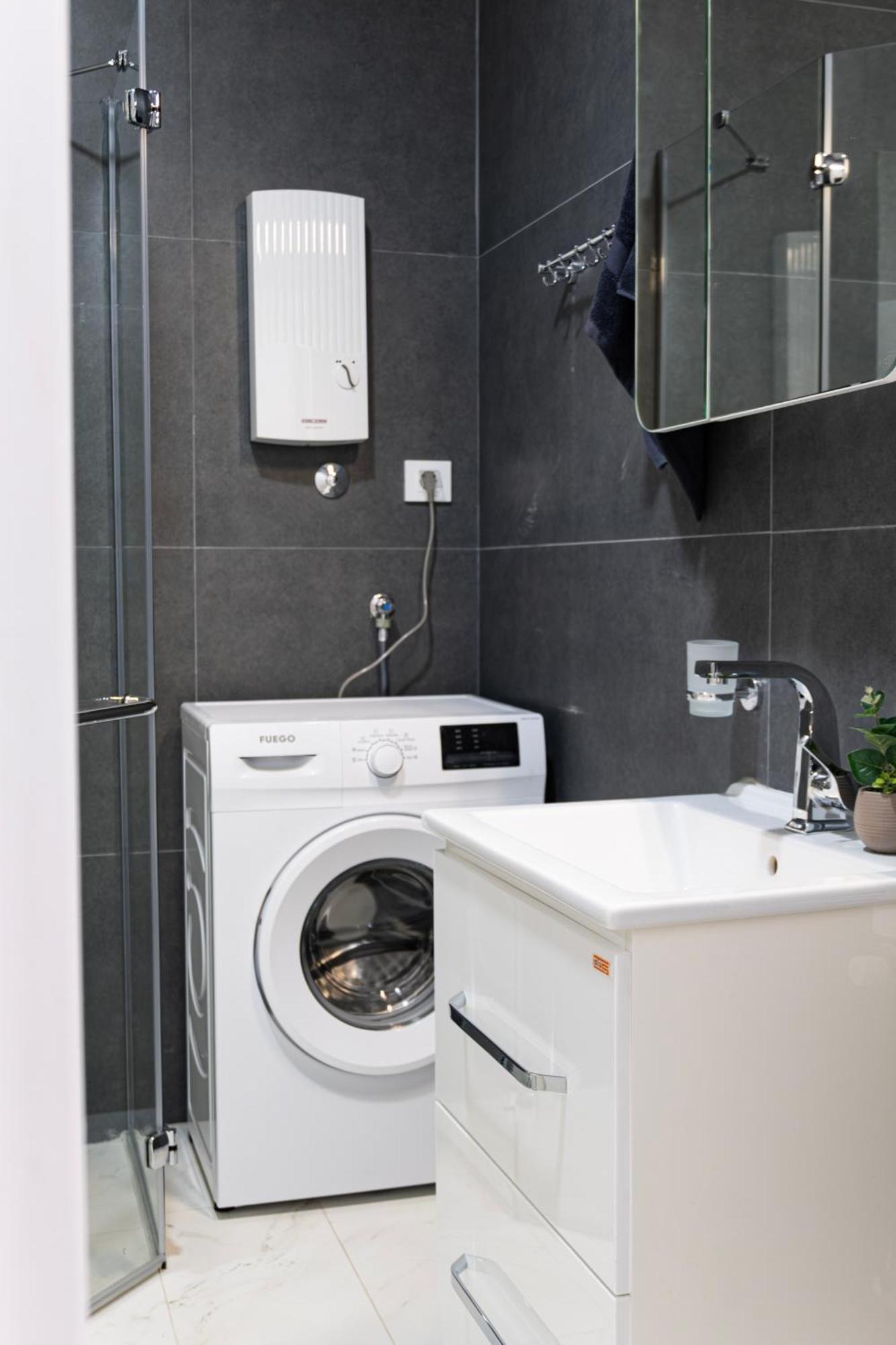 Home Art Apartments Skopje Bagian luar foto